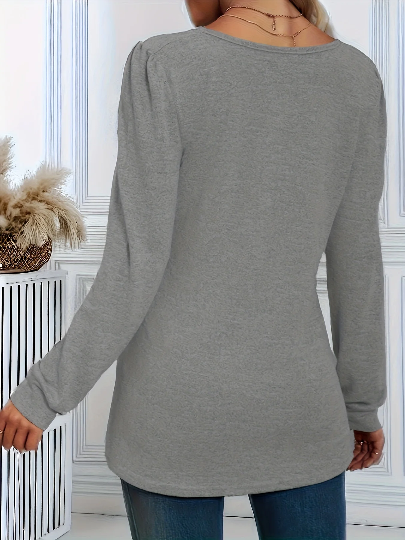 Stilvolles Plus-Size-Oberteil für Damen mit eckigem Ausschnitt und langen Ärmeln für mühelose Eleganz – Detail 5