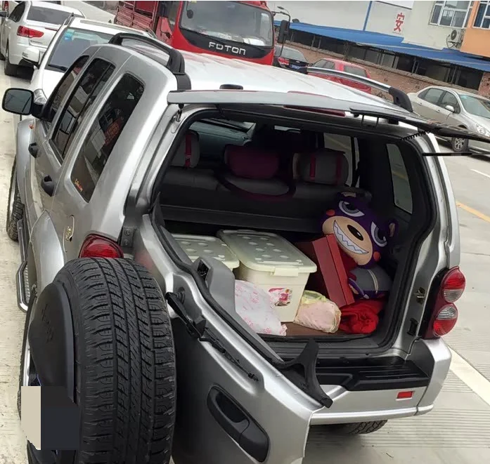 

2PCS Rear Window Struts For Jeep Cherokee MK3 KJ 2001 2002-2008 Jeep Liberty KJ SUV Tailgate Glass Gas Spring Prop Lift Support