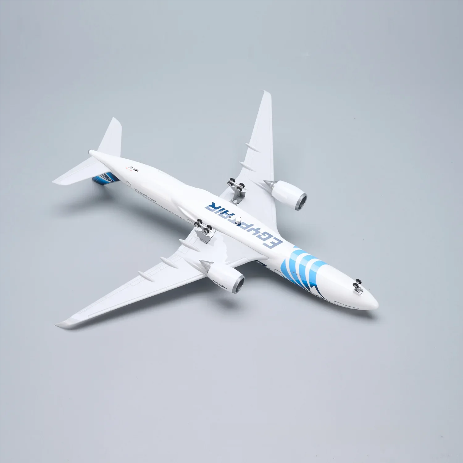 1/142 Scale Egypt Airways A350 Airplane Model Kit 47cm Diecast Resin Model Aircraft Collectible Display With Landing Gear Wheels