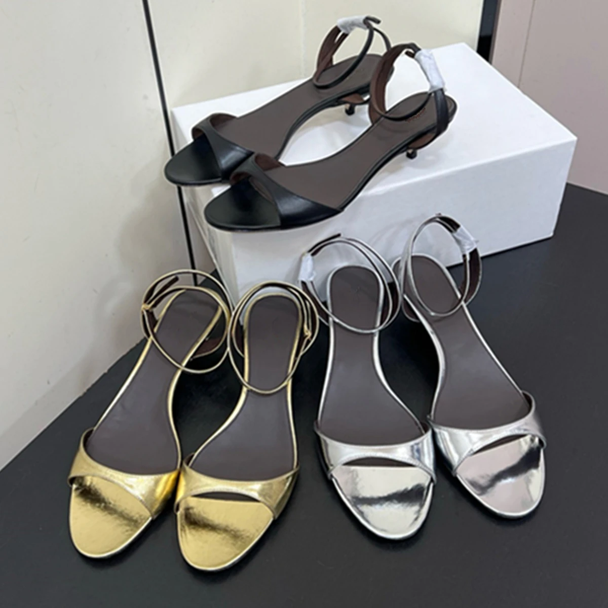 

Maxdutti Summer Women's Sandals Minimalist Genuine Leather 3cm Cat Heel SHoes Retro Sandals Elegant Metallic Sandals Shoes