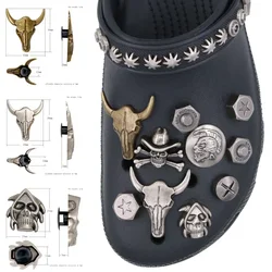 1pcs Shoes Decorations Halloween Pines Shoe Accessories Charms Metal Silvery Detachable Sandals Rivet Punk Style Pines Pins W-3