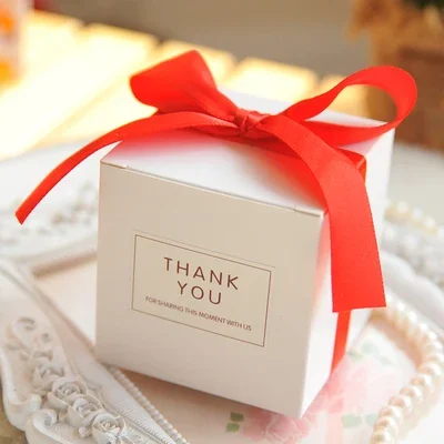 50/100PCS European Simple Atmosphere White Cube Candy Boxes Wedding Party Supplies Gift Packing Box Baby Shown Favors Gift Bag