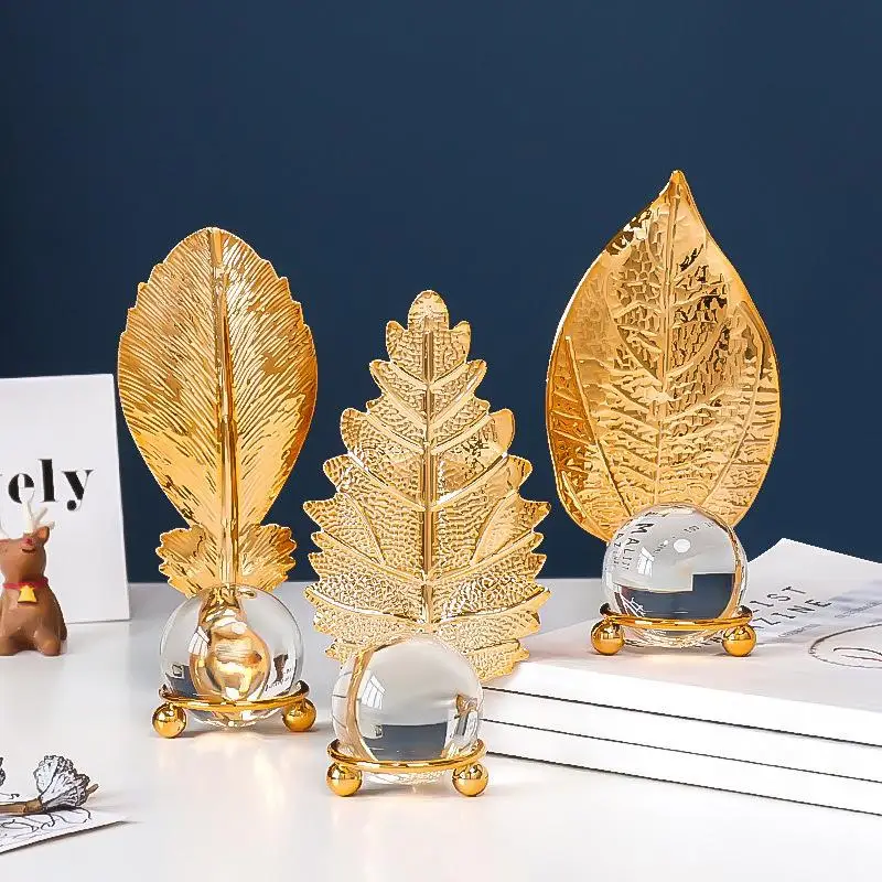 【IIOO】Fine Craftsmanship Leaf Ball Ornaments Non-slip Rust-proof Crystal Ball Table Decoration Vivid Details Artwork