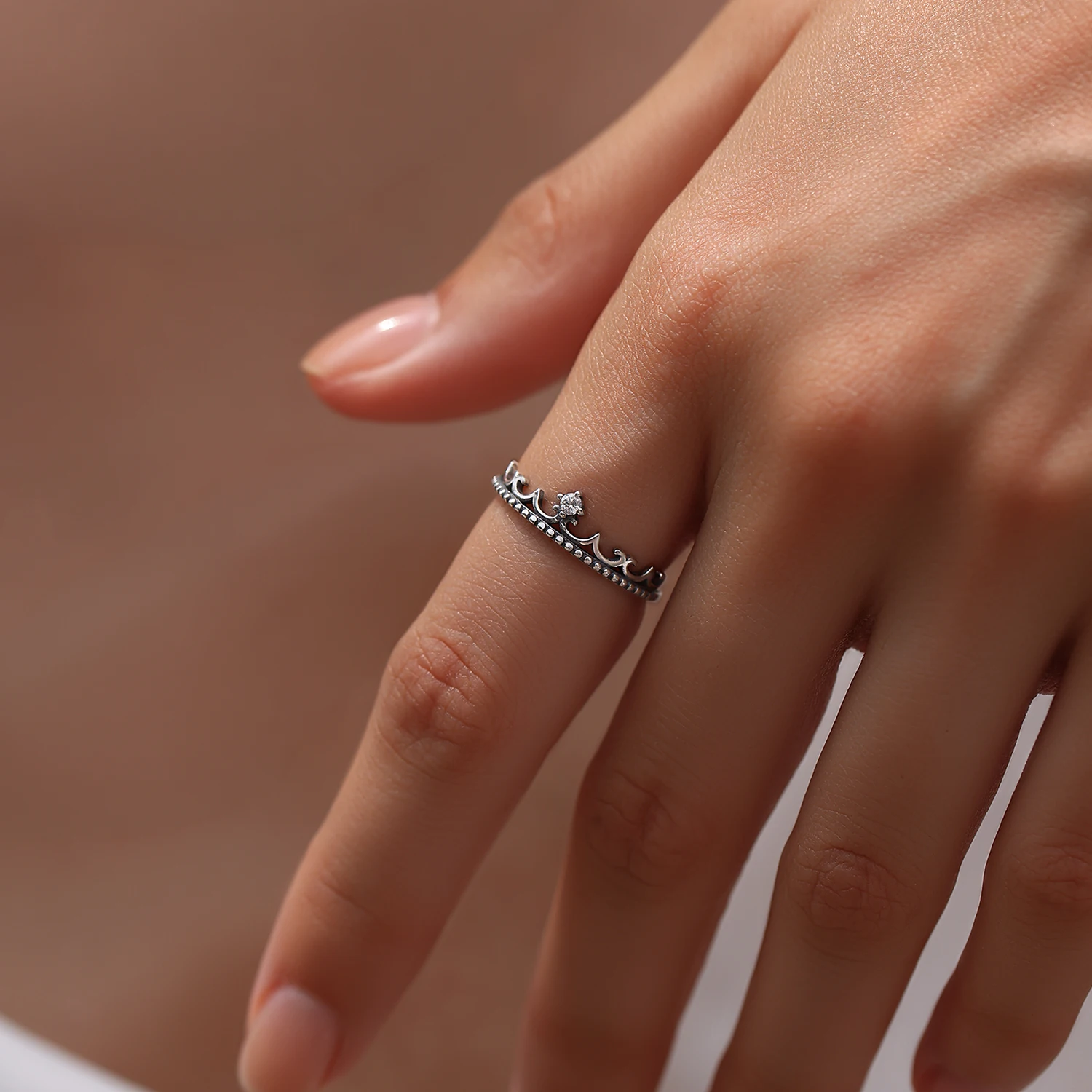 MODIAN 925 Sterling Silver Vintage Crown Ring Single Clear CZ Tiara Thin Stackable Finger Rings For Women Retro Oxidized Jewelry