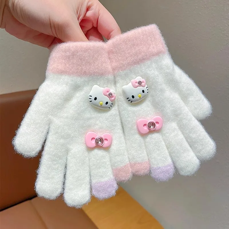 

Cartoon Hello Kitty Girls' Warm Glove 2025 Winter New Children Splicing Plush Gloves Cute Versatile Cycling Anti Cold Glove