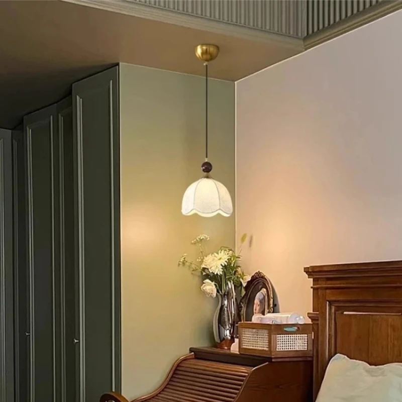French Style Fabric Pendant Light Retro Single-Head Hanging Lamp for Bedroom Bedside Hallway Bar Counter Lighting Fixture