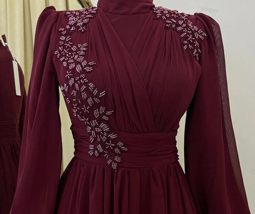 A-Line Muslim Burgundy Evening Dresses Modest High Collar Long Sleeves Formal Wedding Party Guest Gowns Chiffon Robes De Soirée