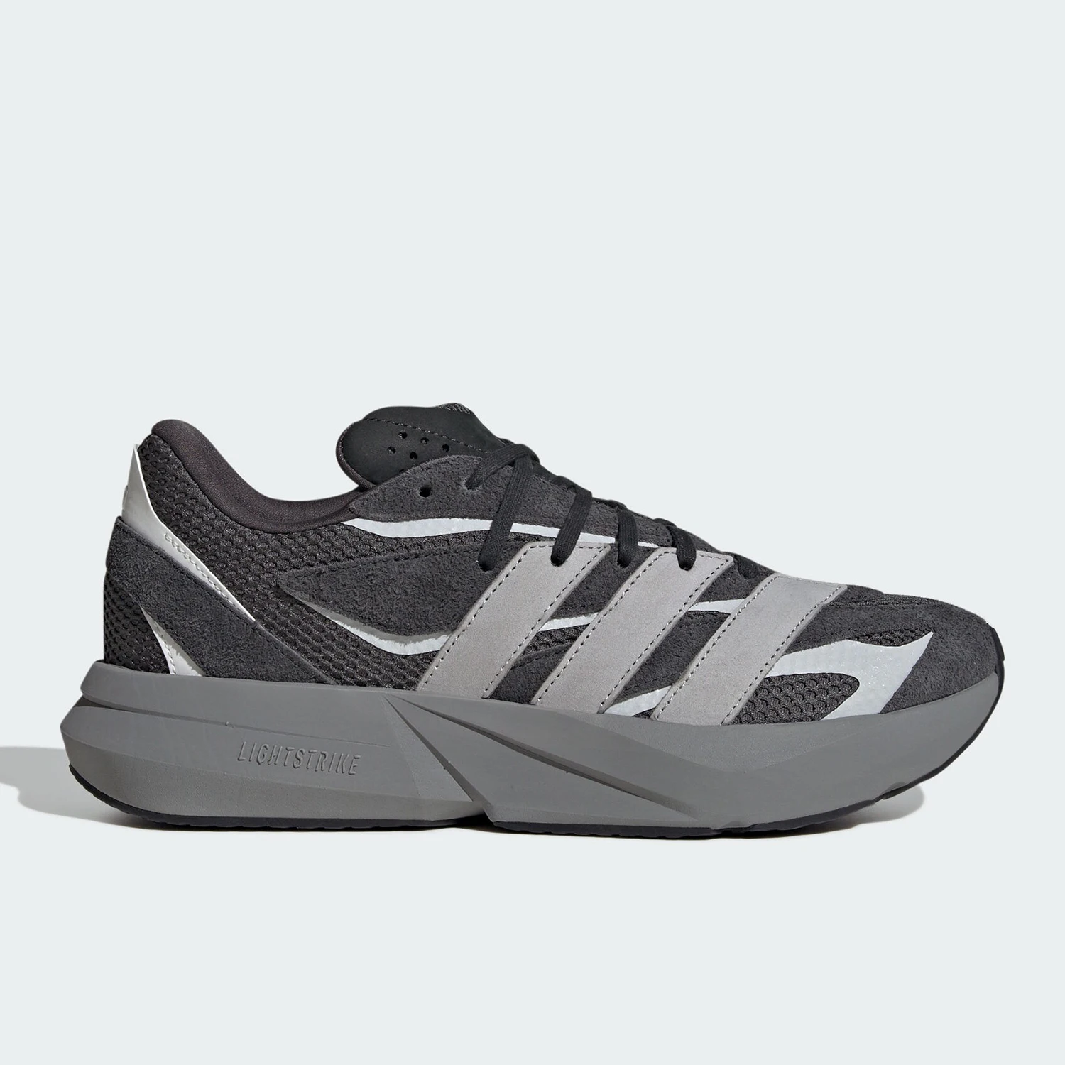 

Официальные мужские кроссовки Adidas LIGHTBLAZE с сеткой JQ9972