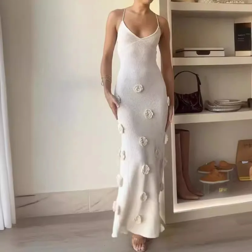 Robe longue à fleurs pour femmes, tenue élégante, dos nu, coupe cintrée, rétro, mode, vacances, décontractée, chic, look plage