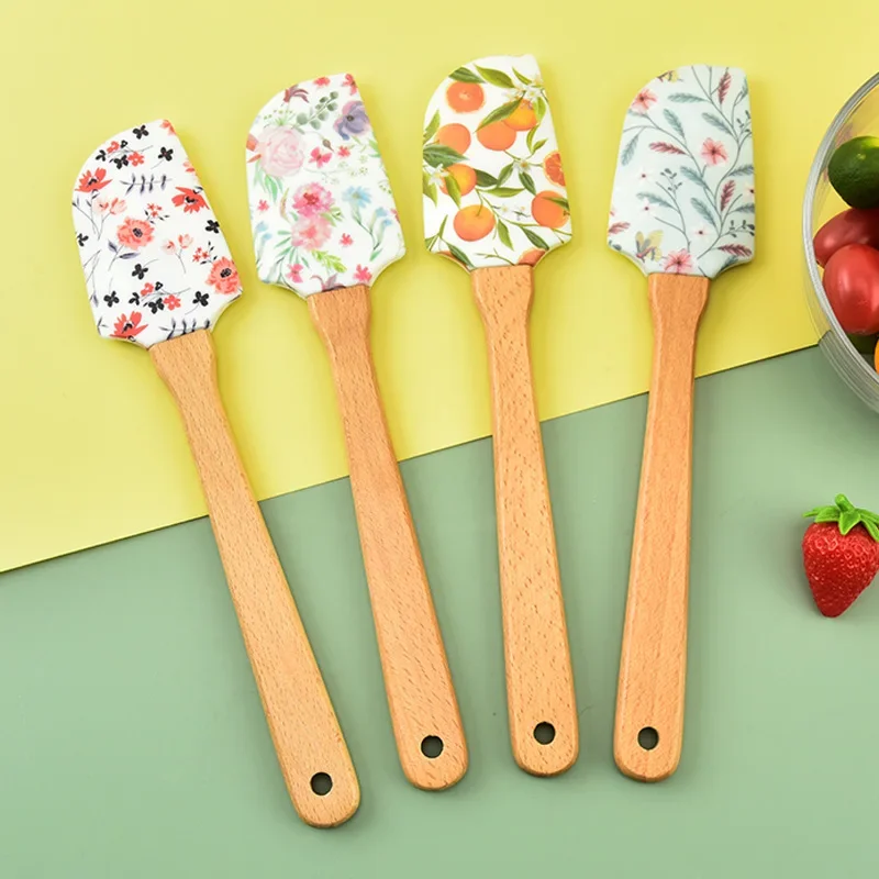 

Wooden Handle Silicone Pastry Spatula Kitchen Chocolate Cream Blender Scraper Non-stick Flour Batter Cake Mixer Baking Tools