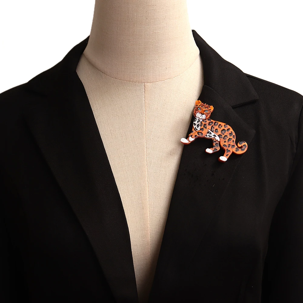 Niedliche Acryl-Cartoon-Leoparden-Broschen für Damen und Herren, Liebliche Tier-Panther-Splice-Anstecknadeln, Schmuck-Accessoire – Detail 7