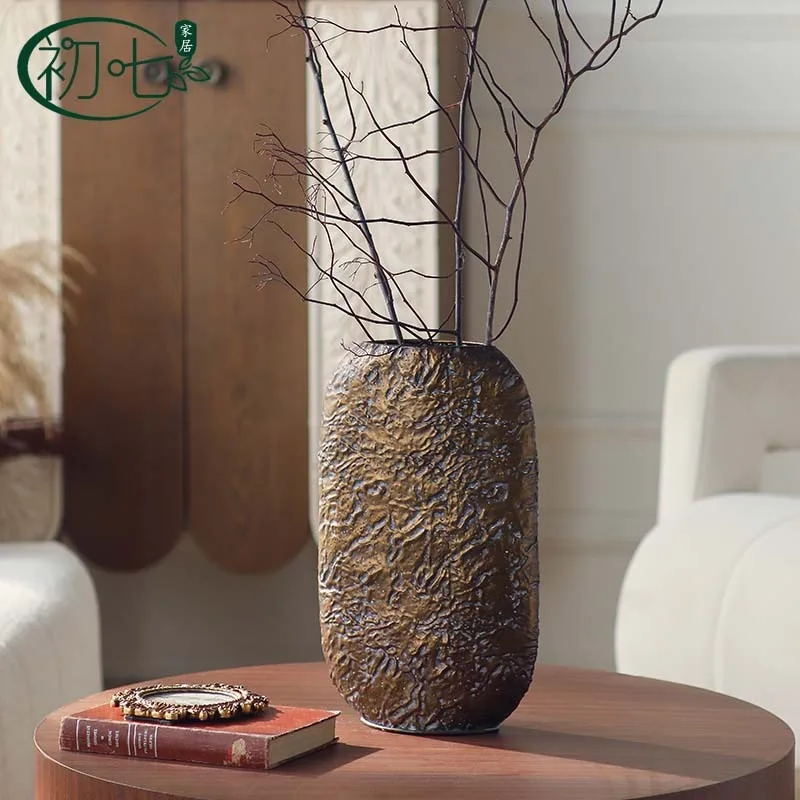 American retro beating texture old vase handmade old desktop dried flower ornament medieval zen decorative flower device