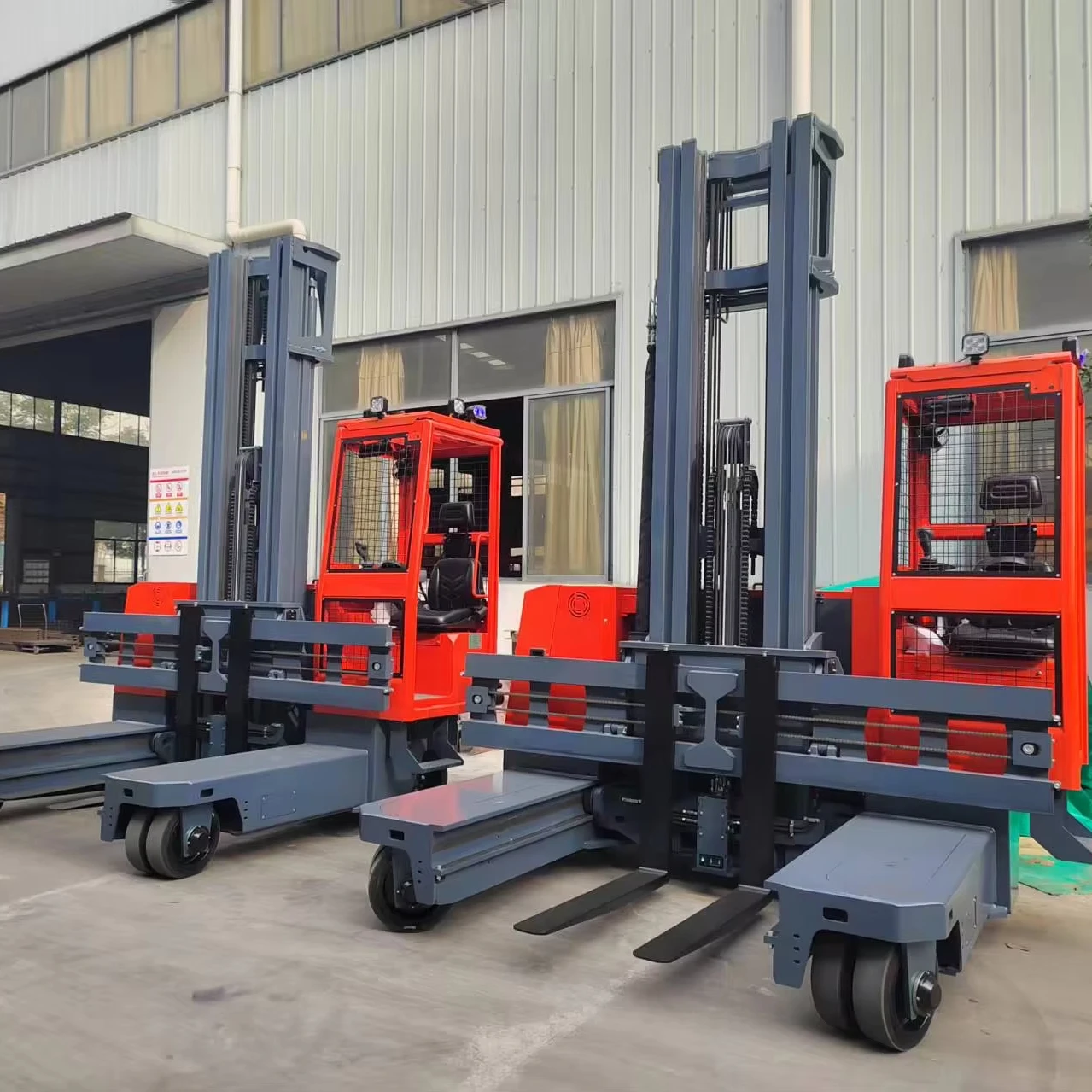 4.5T 8M Multidirectional Multi Directional Forklif for Long Wide Body Material Handling in Very Narrow Aisle