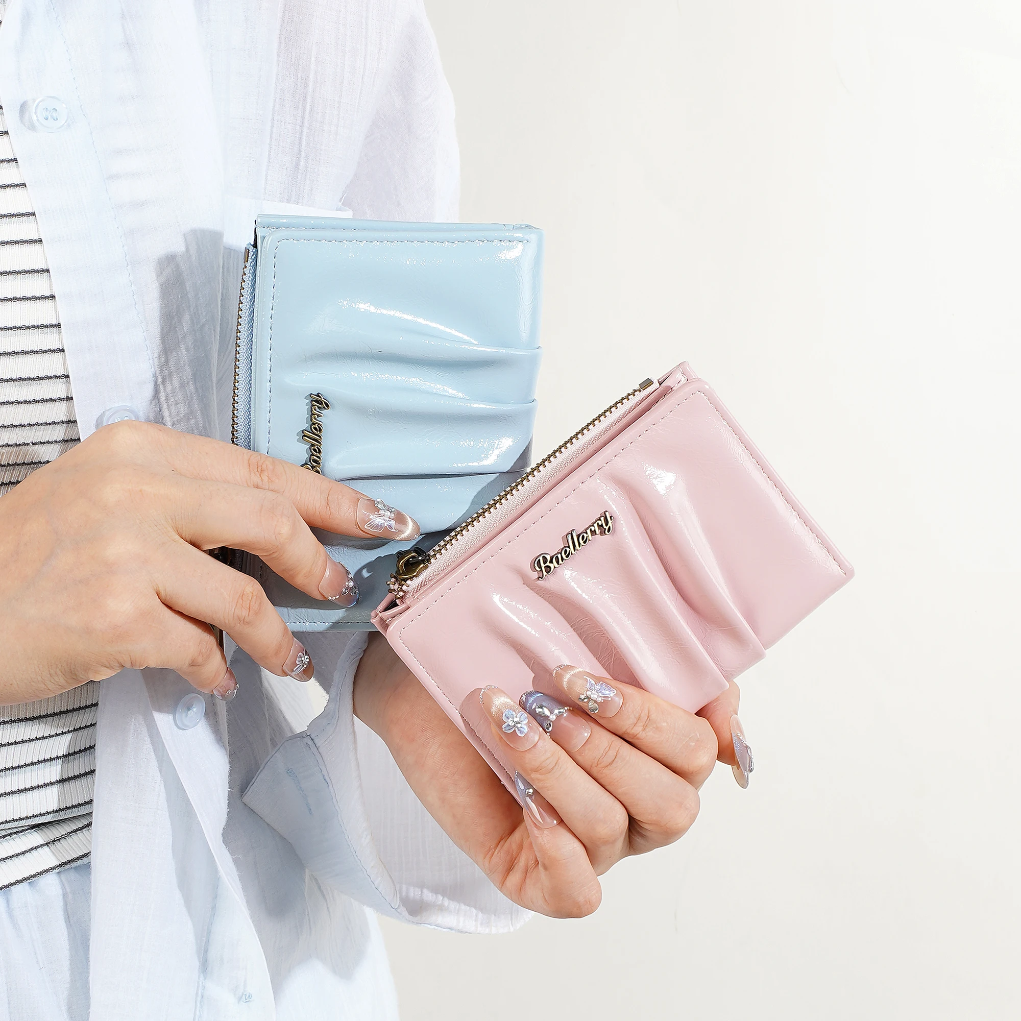 1 Stück Retro Plissierte Glänzende Öl-Wachs-PU Damen-Kurzgeldbörse, Doppelt Faltbare Schnappgeldbörse, Reißverschluss-Münzfach + Ausweisfenster, Geeignet für Outdoor-Dates, Geschenk für Frauen – Detail 17