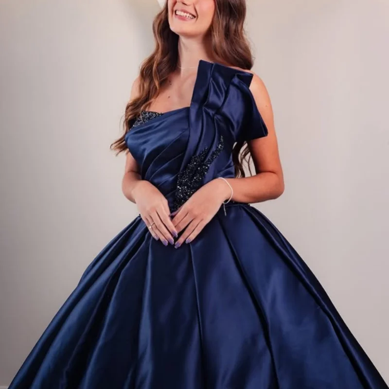 

Deep blue satin Off Shoulder Quinceanera Dress Lace decal crystal pleating vestidos de 15 Quinceanera ﻿Customized