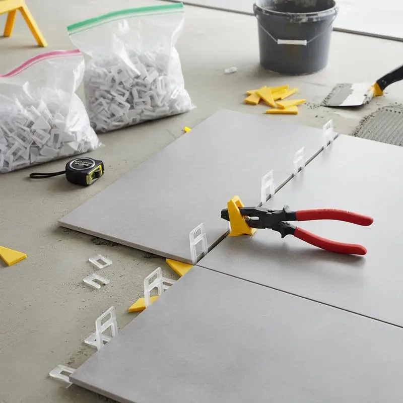 

Paving Auxiliary Tool 3mm For Kitchen Floor Bathroom Wall Home Renovation, 700 PCS Tile Spacers Clips 200 PCS Reusable Wedges 1pc Installation Plier, Professional Ceramic Stone Construction Kit
