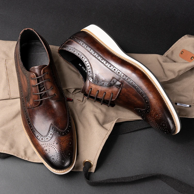 Zapatos Brogues clásicos para hombre, zapatos Oxford de negocios, informales, con cordones, a la moda, de cuero puro, estilo Retro