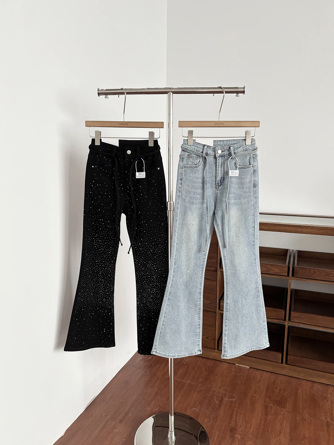 

High Waist Shiny Diamond Design Bell Bottom Jeans Women's Summer Slim Fit Versatile Trendy Elastic Shopping Long Pants