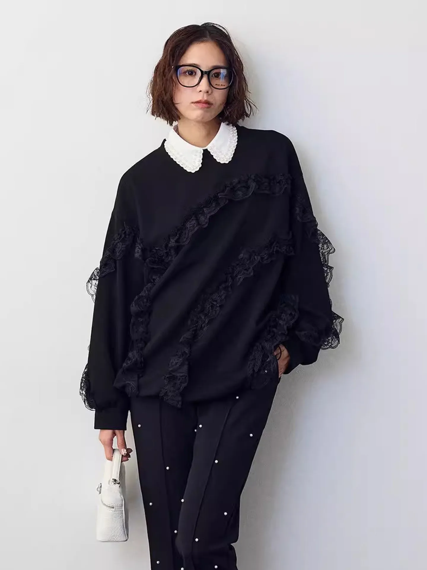 

Gagarich Design Sense сращивание нерегулярное кружевное украшение толстовка ранней весны контрастного цвета кукольный воротник универсальный шнурок