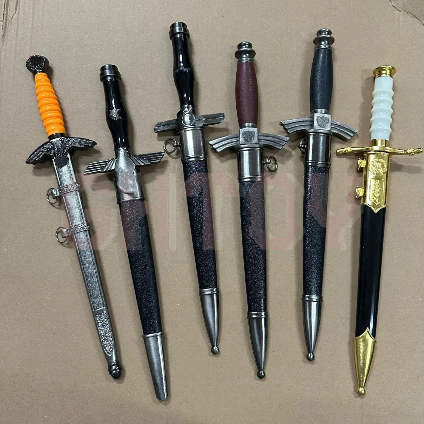 40cm European Western Swords Uncut Blade Weapons Cosplay Props Model Desktop Display Ornaments Collection Birthday Gift for Boys