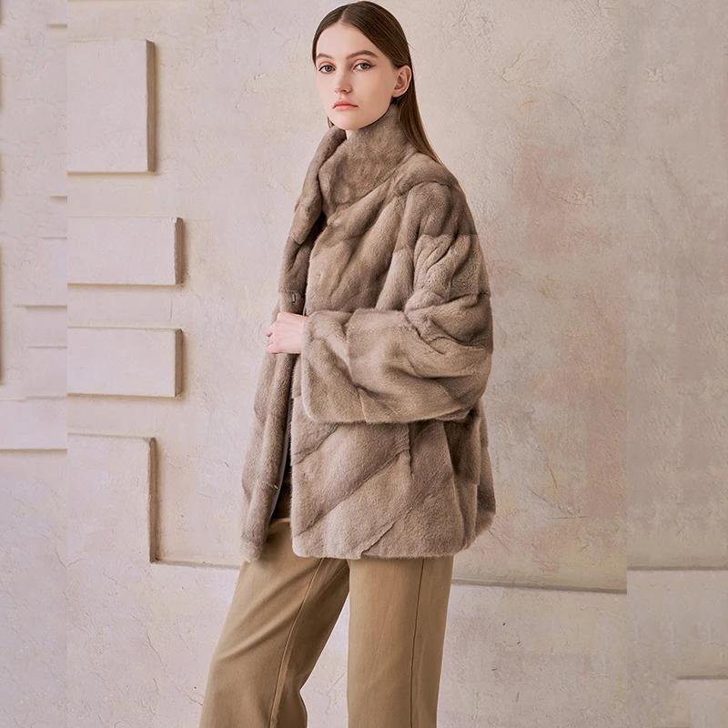 冬用輸入スワンベルベットミンクファーコート、マンダリンカラー、ミンクコート、女性用ソフトルーズショートナチュラルリアルミンクファーコート