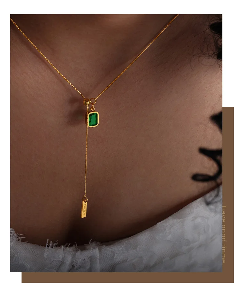 Grüne Zirkon-Anhänger-Halsketten aus Edelstahl, 18 Karat vergoldet, wasserdicht, nicht anlaufend, verstellbare Kette für Damen – Detail 4