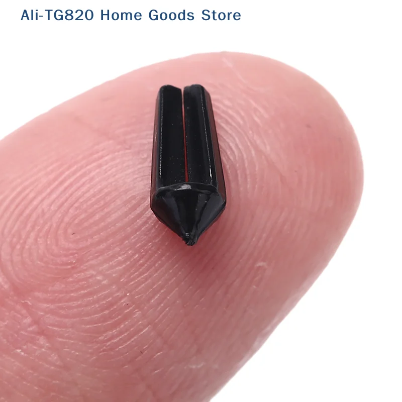 [TG820][W] 40pcs Plastic Dart Flights Protectors / Savers Replacement Accessories