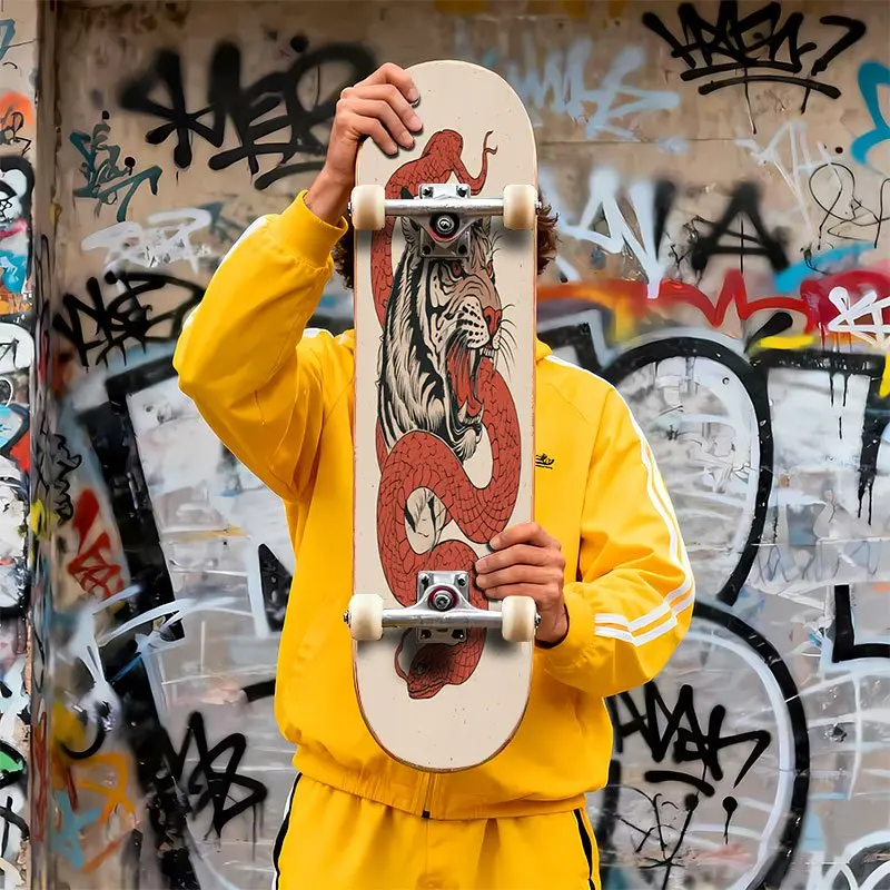 

Наклейка для скейтборда, наклейка на дно скейтборда, крутая наклейка на дно скейтборда с изображением тигра и змеи, подходит для скейтбордов.