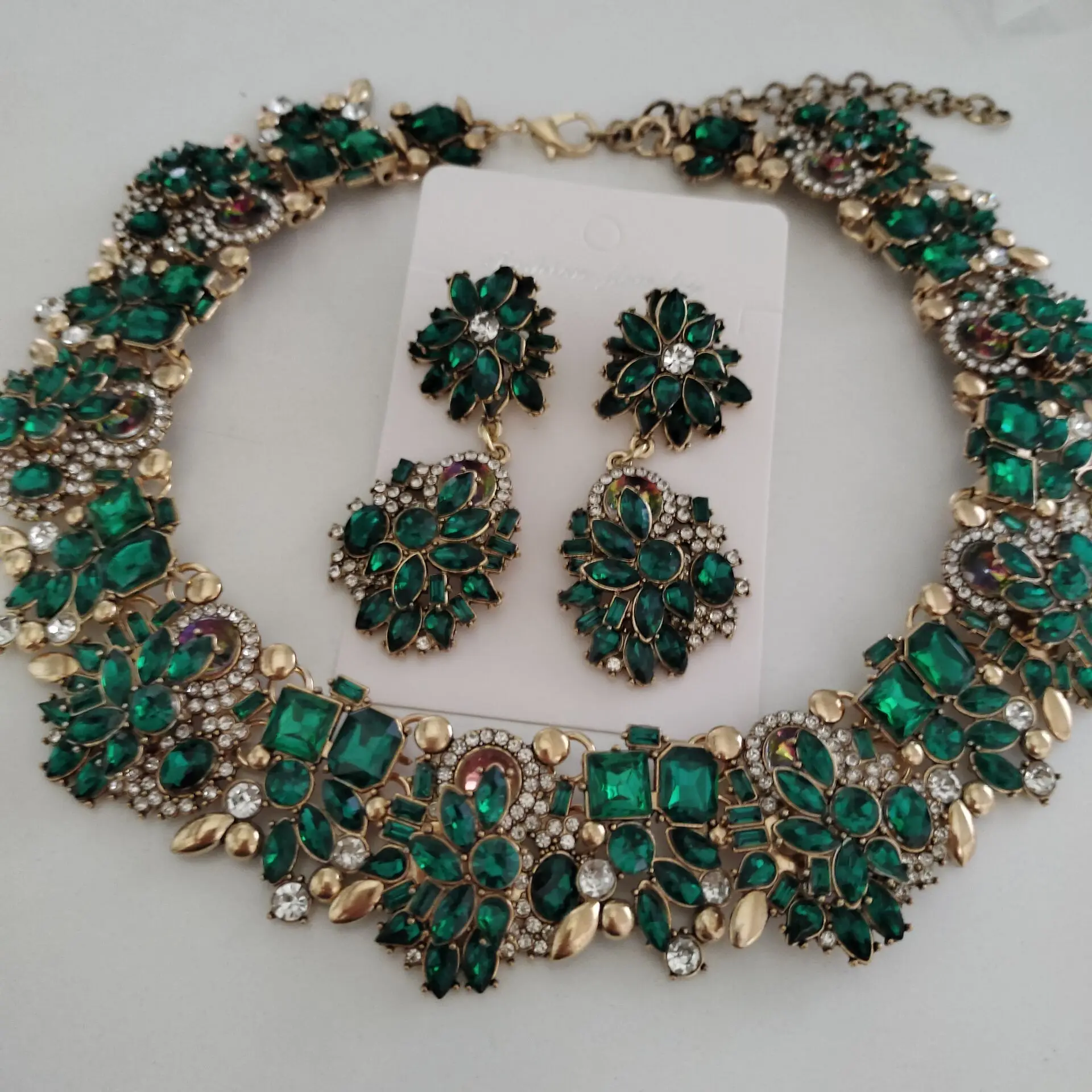 2024 New Fashion Green Crystal Rhinestone Large Collar Big Big Choker Necklace Women Statement Indian Necklace Wedding Jewelry