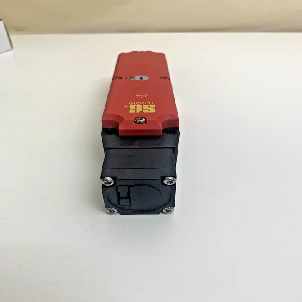 Plc NOS STI TL4019-40243 Safety Interlock Switch With Guard Door ing