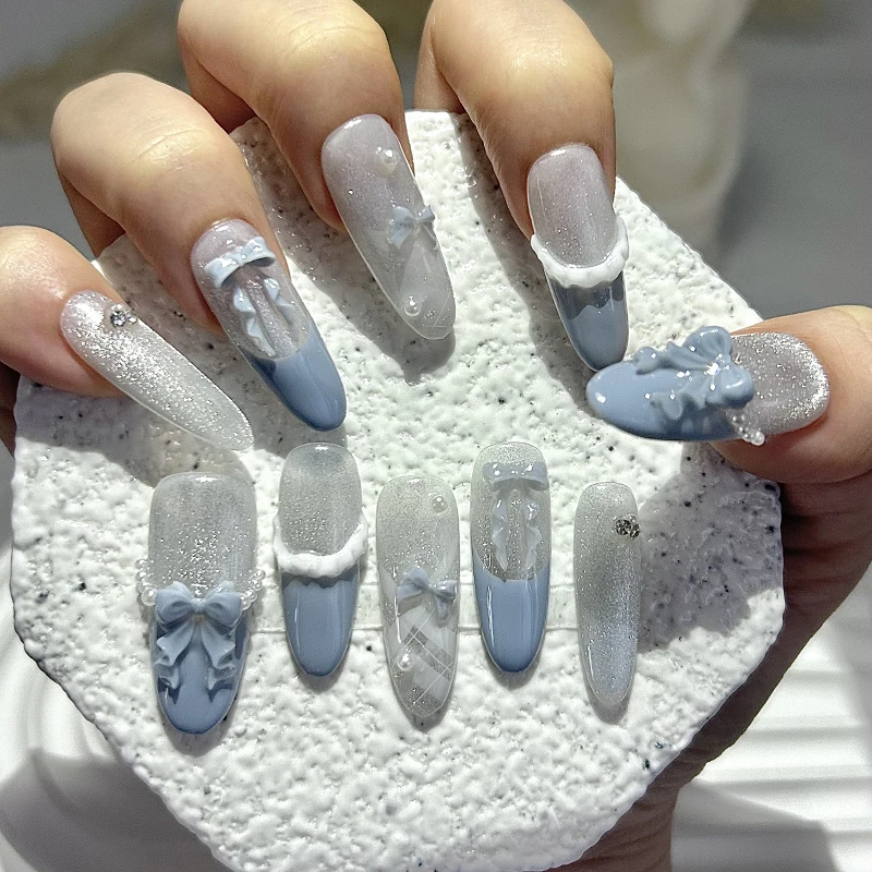 10 ชิ้นหวานแฟนตาซีสดสีเงินละเอียดอ่อนเงางามมือกดเล็บสาวมุกโบว์ฝรั่งเศสเล็บปลอมถอดออกได้นำมาใช้ใหม่