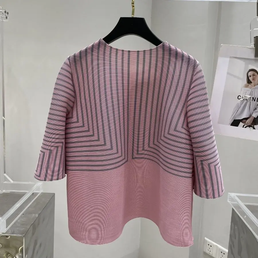 

2025 spring and summer fold series sleeve, loose and thin lines, covering the meat, super elastic leisure temperament