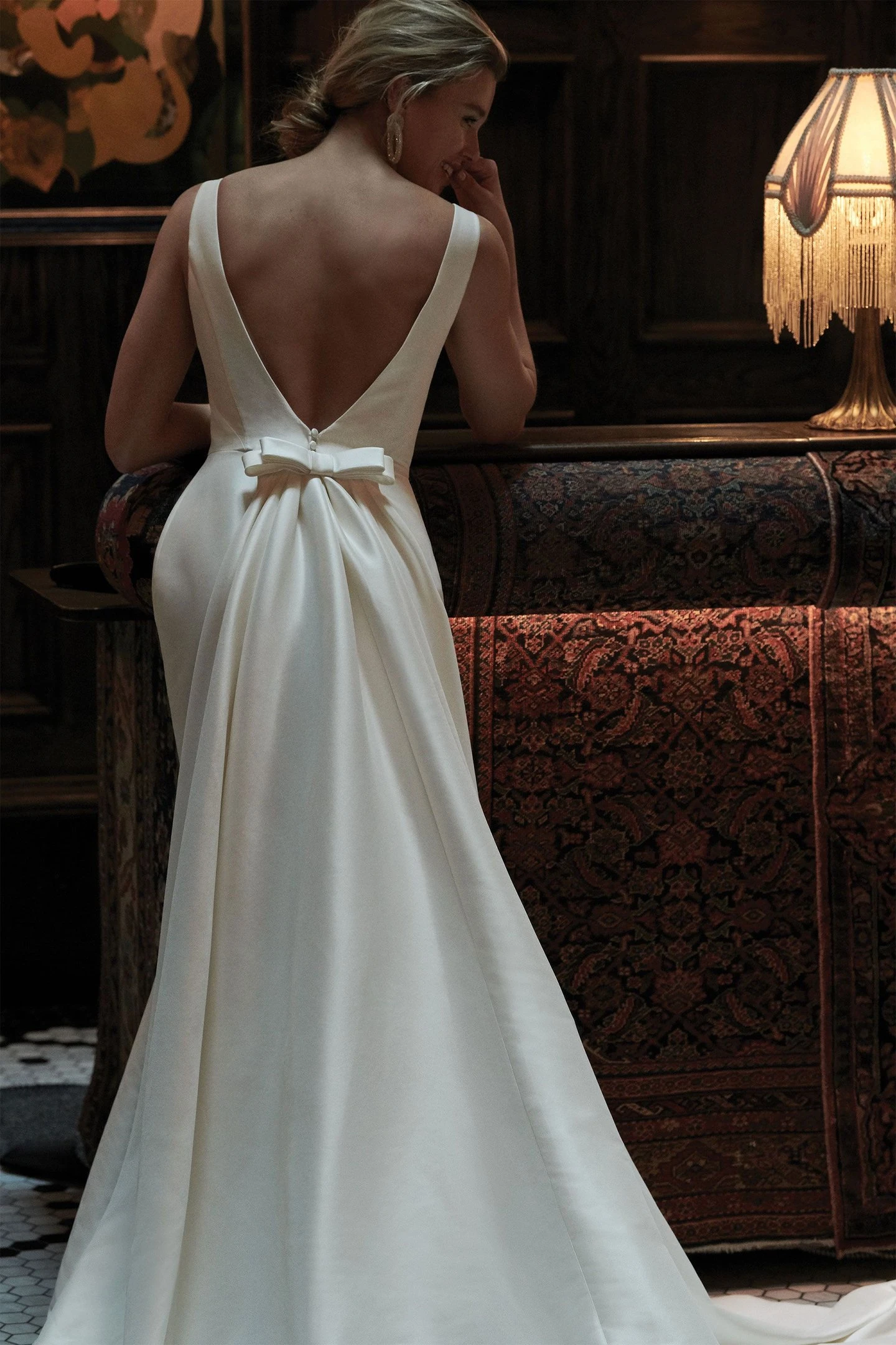 Elegant lvory Satin Wedding Dress Square Neckline Bridal Gowns Classy Mermaid Robe Bride Dresses Detachable Train Customize