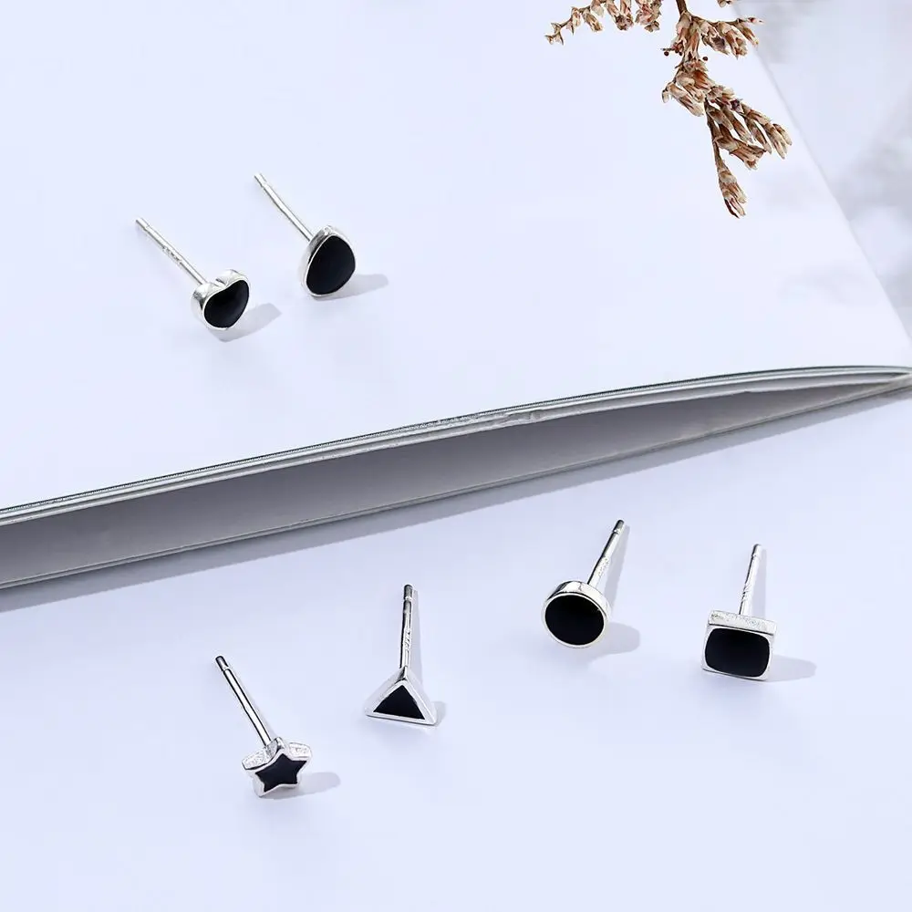 Temperament Vintage Black Mini Handsome Cool Korean Style Ear Stud Female Heart Earrings Fashion Jewelry Dripping Oil