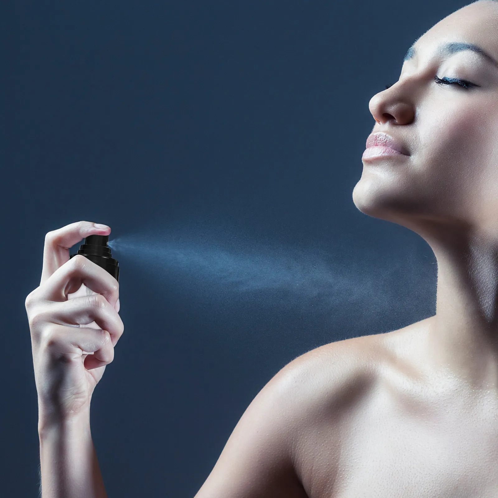 

Набор из 4 флаконов-спреев по 60 мл с мелкодисперсным распылением, многоразовые дозаторы для парфюмерии, воды, лосьонов, легкие и портативные