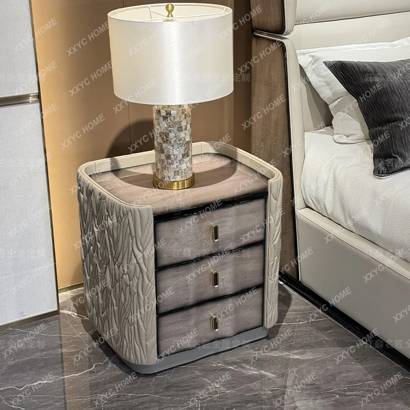 X-S  light luxury solid wood paint bedside table villa master bedroom storage fashion and high sense HG