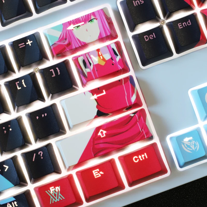 Imagem -06 - Querida no Franxx 02 Zero Dois 108 Keycaps Pbt Dye-sublimação Luz-transmitting mx Cruz Eixo Interruptor de Teclado Mecânico