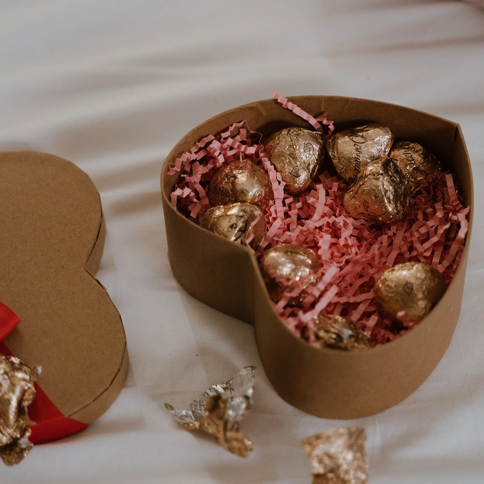 

600pcs Colorful Aluminum Foil Wrappers Candy Chocolate Wrapping Paper For Baking Decoration Party Supplies Kitchen Bar Tools