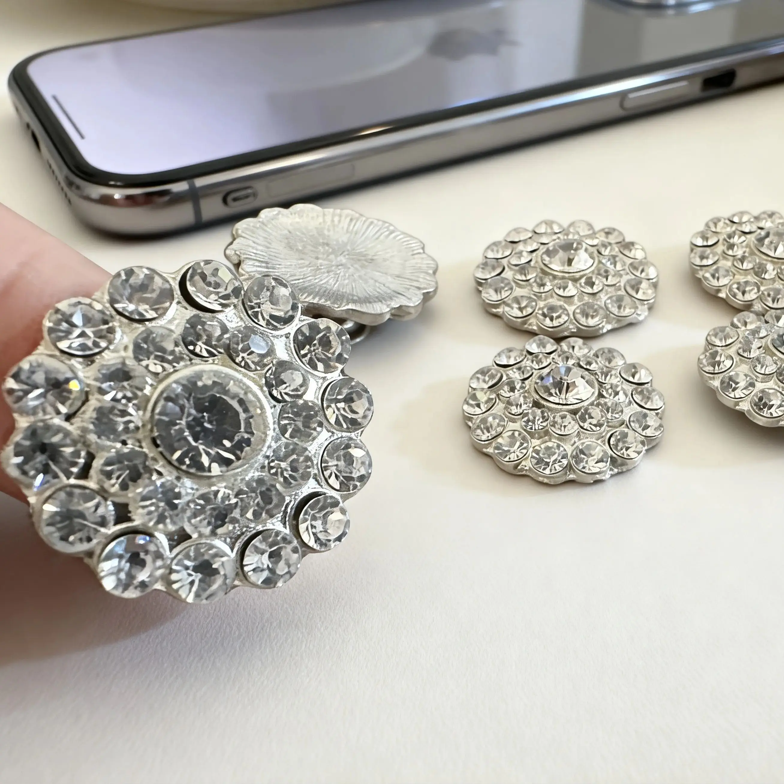 4Pcs/Lot Vintage Luxury Rhinestone Flatback Buttons,Embellishments for Handmade Hair,Clothing Accessories & Wedding Decoration