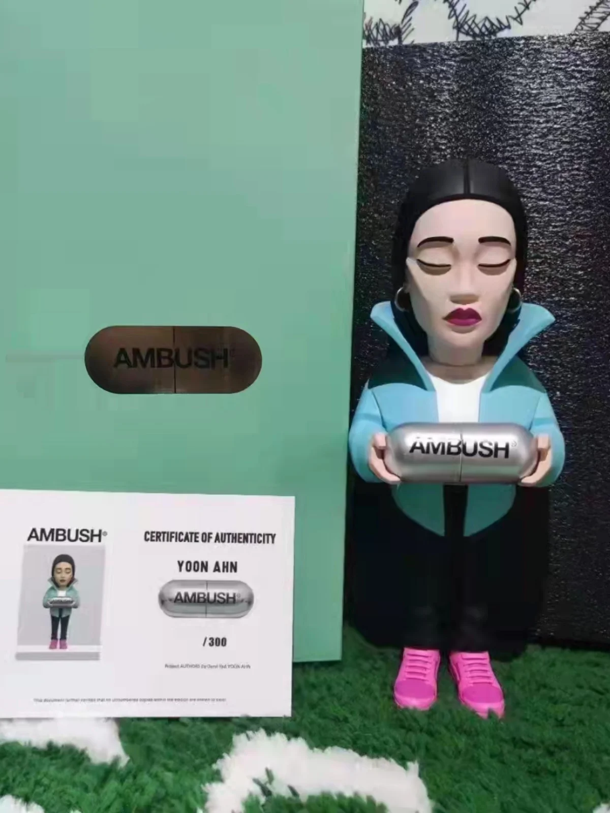 �y�Z�[�����z���{�̃R���N�^�[�����A�N���G�C�e�B�u�f�U�C�i�[�ɂ��g�����f�B�Ȓ����A�t�@�b�V���i�u���ȃR���N�^�u���t�B�M���A�A�|�p�I�Ȏ���̃X�^�e�B�b�N�h�[��