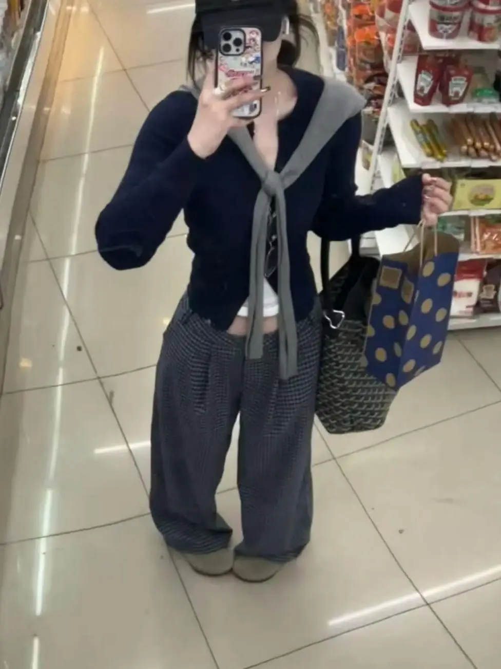 

Женские кардиганы и свитеры с графическим принтом, весенние, из модала, вязаные, асимметричные, с контрастной меховой отделкой, с высоким воротником, на пуговицах, в полоску, нежные