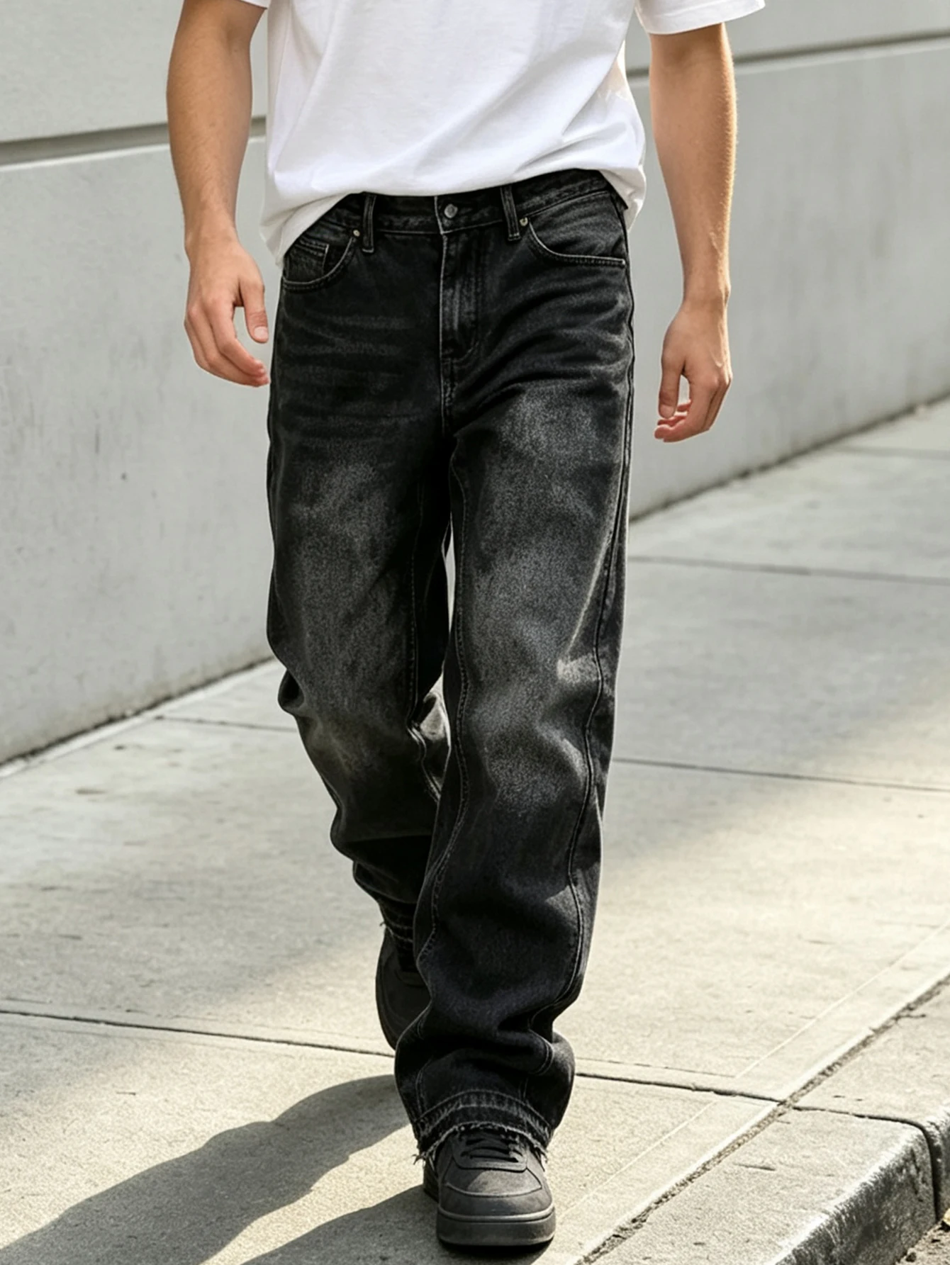 Men's jeans, stylish casual versatile street jeans, men's everyday slanted pocket ripped jeans