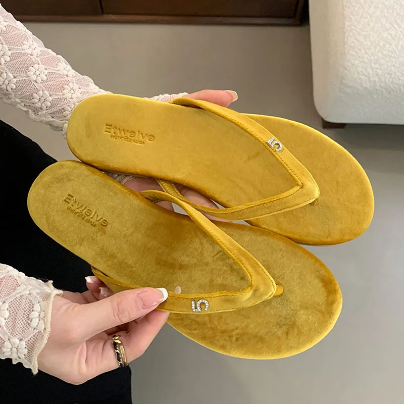 

2024 Summer Gold Green New Brand Women Slip On Flip Flop Ladies Elegant Outdoor Flat Heel Vaction Slipper Open Toe Casual Slides