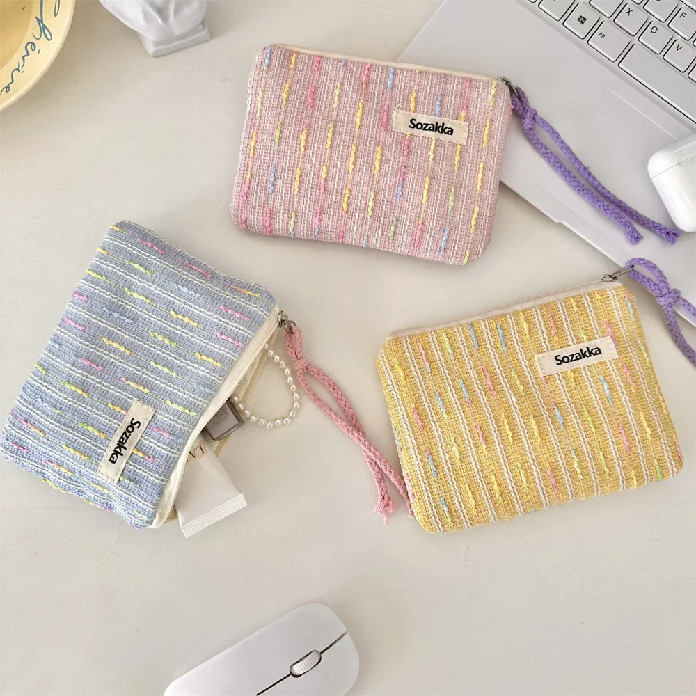 Niedliche kleine Make-up-Tasche für Damen, Mini-Kosmetiktasche, Kopfhörer, Lippenstift-Tasche, tragbar, für Studenten, Geldbörse, Münzfach, Geldbörse, Kartenhalter – Detail 6