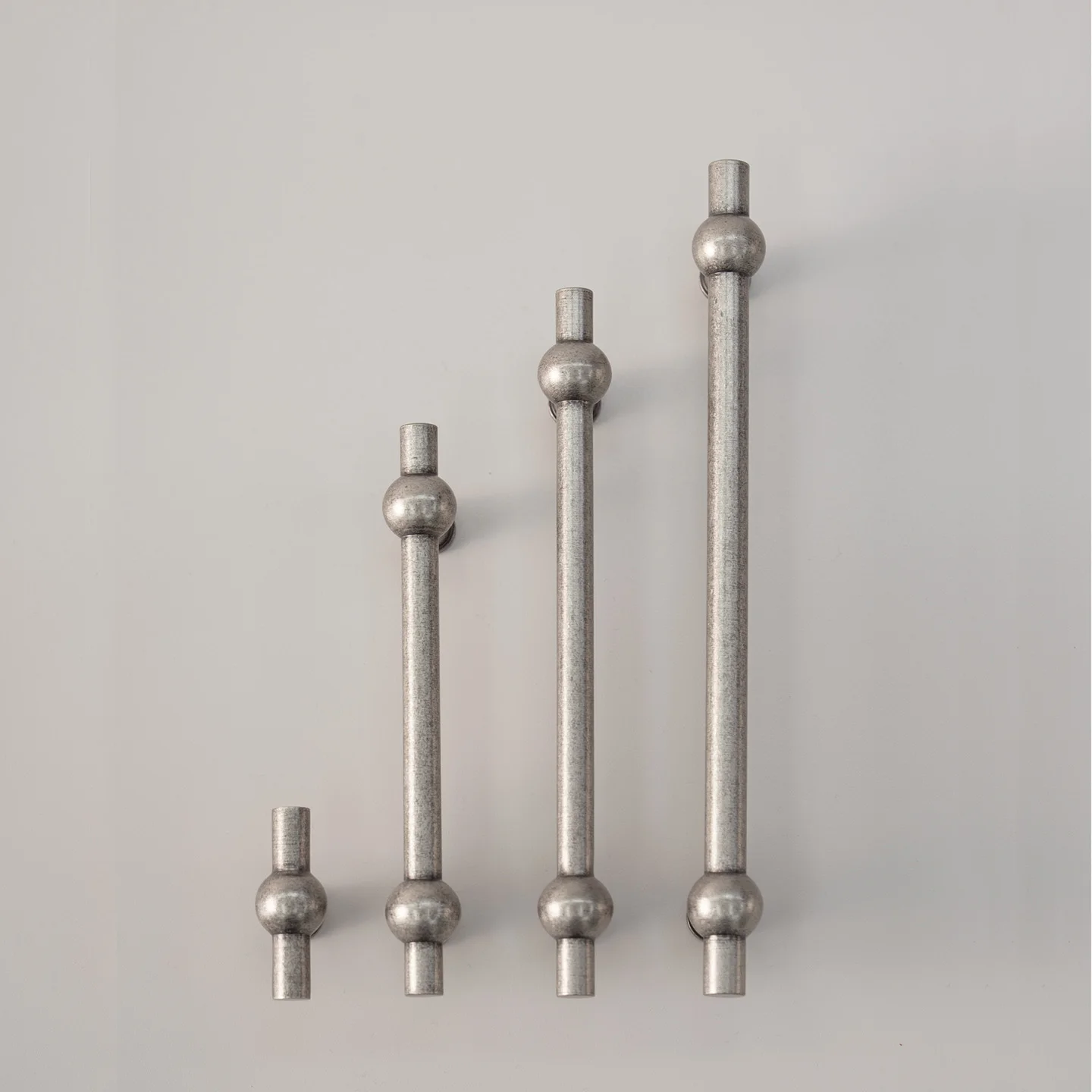 DOOROOM Solid Brass Handles Antique Silver Cabinet Handles Home Handshake Wardrobes Drawers Dressers Kitchen Doors Pulls