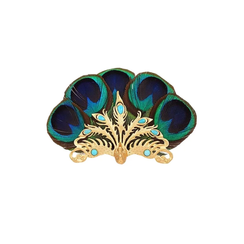 

High-end light luxury peacock brooch, women's exquisite temperament, feather brooch, high-end sense