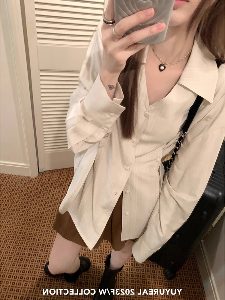 

Women's Slim Fit Shirt V-Neck Base Layer Inner Wear Dark Pattern Spring Summer Sun Protection Korean Style Casual French Texture