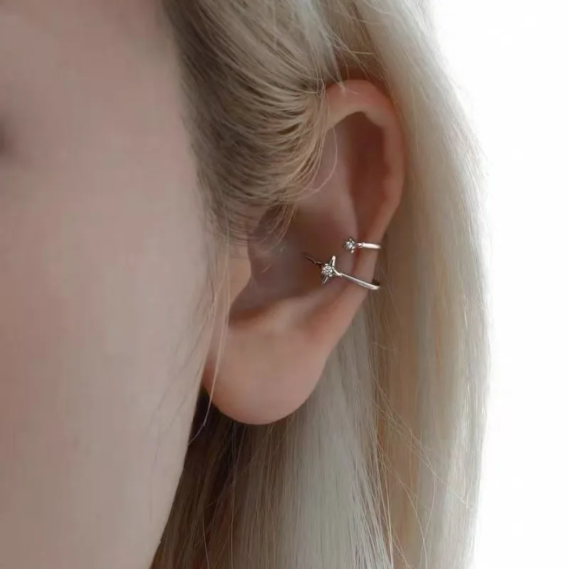 Niche Design Star Track Cubic Zirconia Ear Cuff Non-tarnish Stainless Steel No Piercing Cartilage Clip Niche Women Ear Jewelry