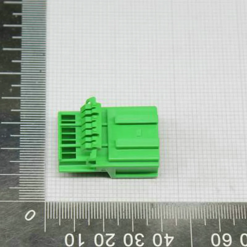 10PCS Original connector IL-AG5-7P-S3C1 For Car Smart Electronic Devices Automobile 100% brand new 7P green