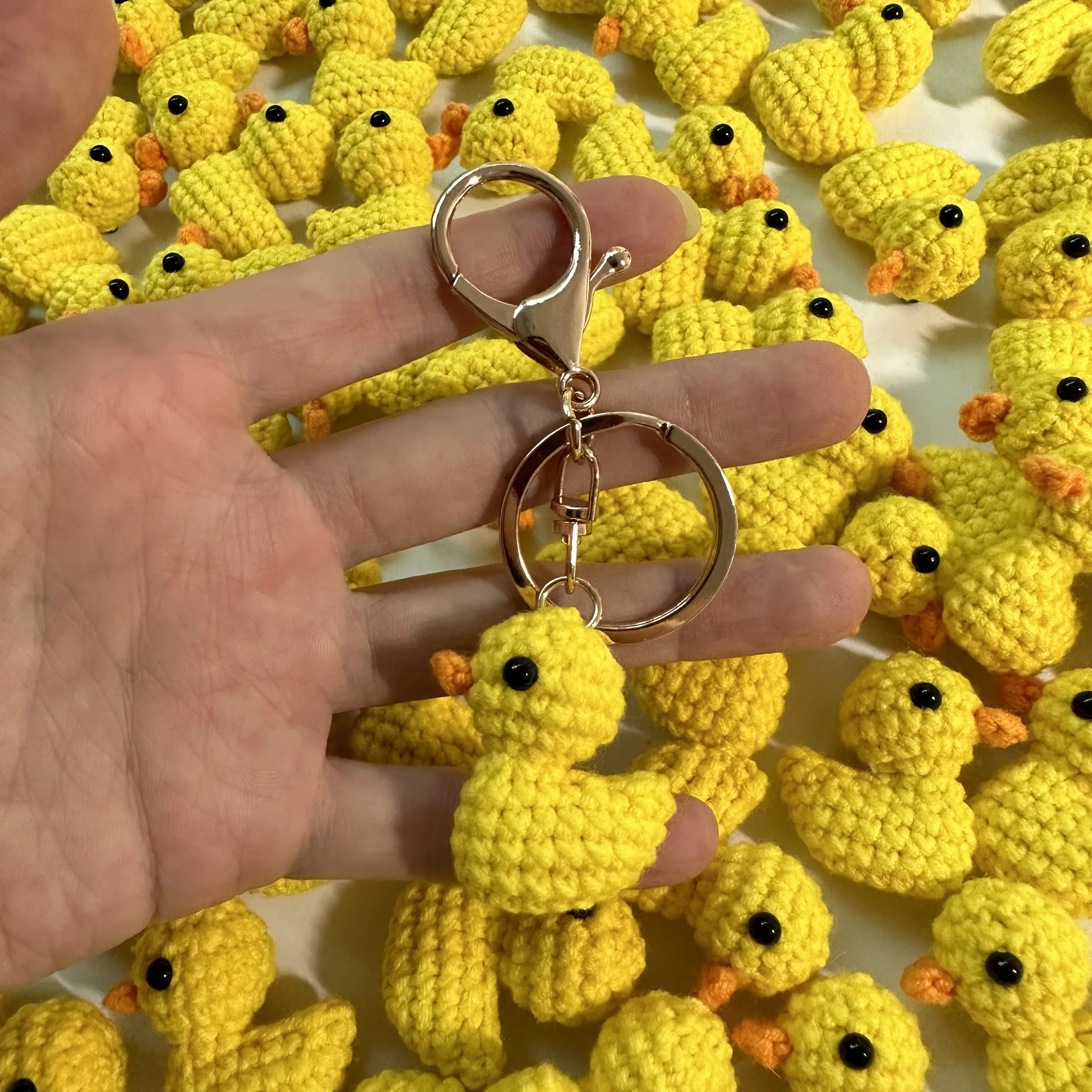 Mini Cute Duck Knitted Keychain Handmade Crochet Pendant Creative Car Bag Mobile Phone Charm Gift Wholesale Clothing Decoration